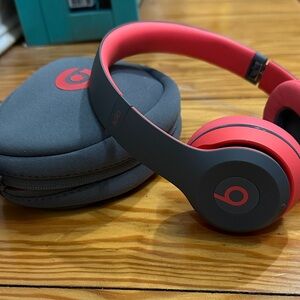 Beats By Dre Solo Wireless Headphones - Gray and Pink